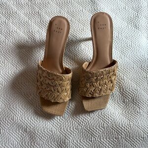 A New Day Women's Beige Woven Slide Sandals
